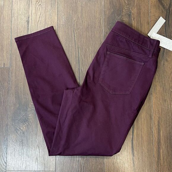 🆕 Chico’s Secret Stretch Jeggings In Sweet Shiraz SZ 2/12 - Picture 1 of 4